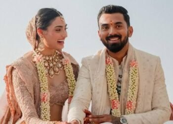 যুগ্মজীৱনৰ পাতনি মেলিলে কে এল ৰাহুল আৰু আথিয়া চেট্টীয়ে……