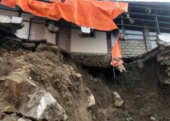 ‘বিধ্বস্তমুখী চহৰ’ যোশীমঠ; মুখ্যমন্ত্ৰী ধামীৰ ঘোষণা বসবাসৰ উপযুক্ত নহয়