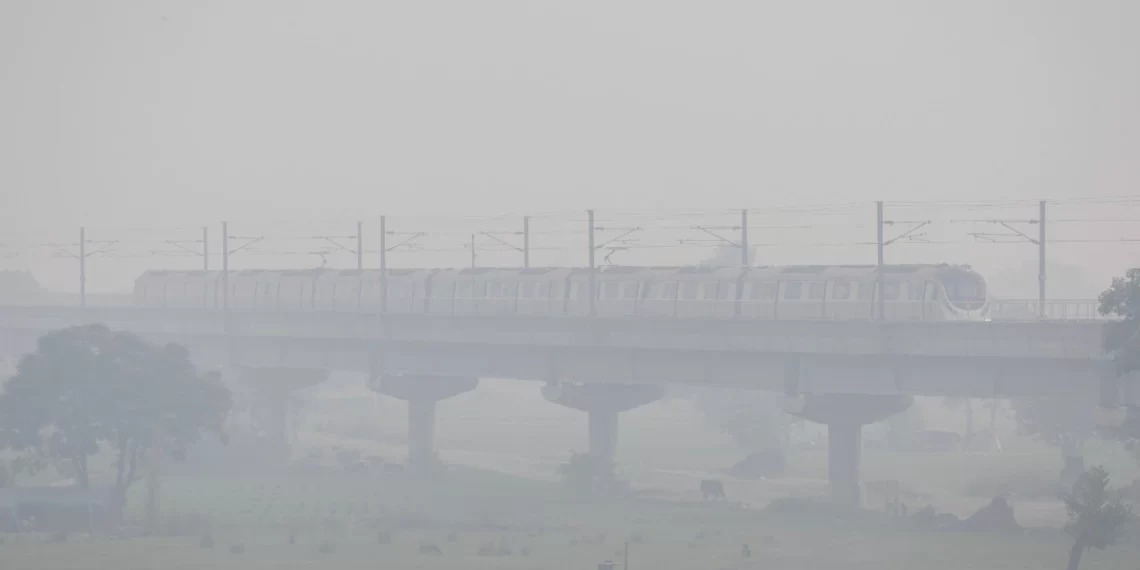 শীতপ্ৰবাহত কঁপিছে দিল্লী।