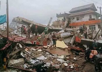 পুনৰ এটা শক্তিশালী ভূমিকম্পই জোকাৰি গৈছে ইণ্ডোনেছিয়া।