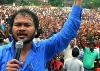 অখিল গগৈলৈ সাময়িক সকাহ! চাবুৱা থানাৰ গোচৰত অভিযোগমুক্ত অখিল গগৈ