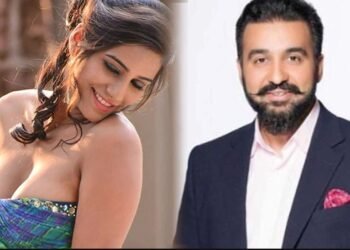 মন্দিৰৰ ‘মূৰ্তি’ৰ দিলে উদাহৰণ; পৰ্ণ’গ্ৰাফী আৰু Nudityৰ মাজৰ পাৰ্থক্য বুজালে Poonam Pandeyই