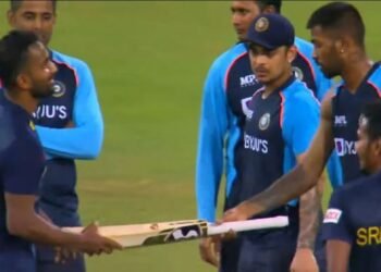 IND vs SL: শ্ৰীলংকাৰ এইগৰাকী খেলুৱৈৰ বাবে হাৰ্দিক পাণ্ডিয়া ৰোল মডেল; পালে বিশেষ উপহাৰ