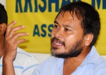 এজন মুখ্যমন্ত্ৰী, যিয়ে কিতাপ নপঢ়ে, অসমৰ বুৰঞ্জী নাজানে; সেইজনেই মুখ্যমন্ত্ৰী হিমন্ত বিশ্ব শৰ্মাঃ অখিল গগৈ