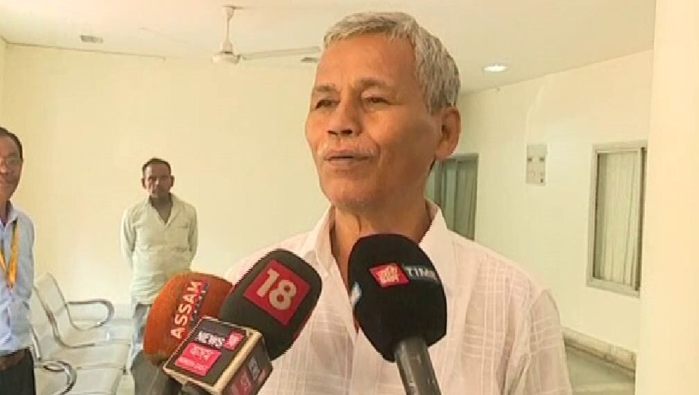 বেজৰ নাকতেই খৰ! সাধাৰণ লোক, সাধাৰণ স্থান নহয়; জনতা ভৱনৰ পৰা চোৰে লৈ গ’ল বিধায়কৰ গাড়ী