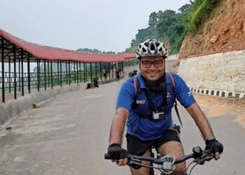 কাৰ্ফিউৰ সময়ত চলাই নেকি চাইকেল? আছে নেকি খোজ কঢ়াৰ অভ্যাস…আজিৰ পৰাই বাদ দিয়ক সেইবোৰ