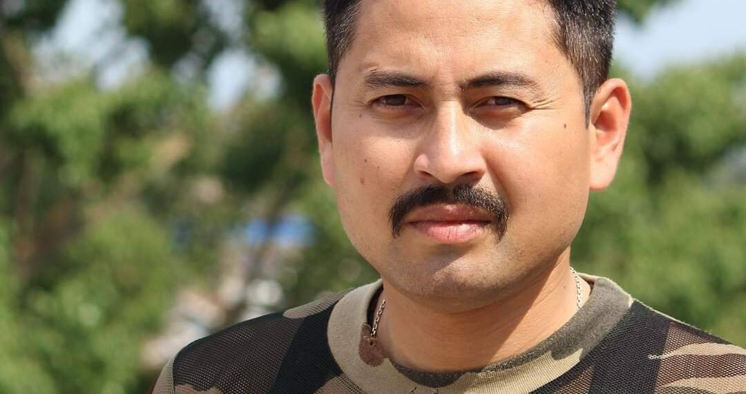 ‘নিশা মই কাকো চিনি নাপাও, কেমেৰা থাকিলেও লাভ নাই, অপেন শ্বুট কৰি দিম’- সাংবাদিকক ভাবুকি আৰক্ষী বিষয়াৰ