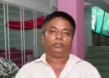 Viral Video: শ্ৰীমন্ত শংকৰদেৱ-মাধৱদেৱৰ গীত-পদ, ঘোষা, সুৰ বিকৃত কৰি খ্ৰীষ্টধৰ্ম প্ৰচাৰ কৰা ৰঞ্জন চুতীয়াক গ্ৰেপ্তাৰ