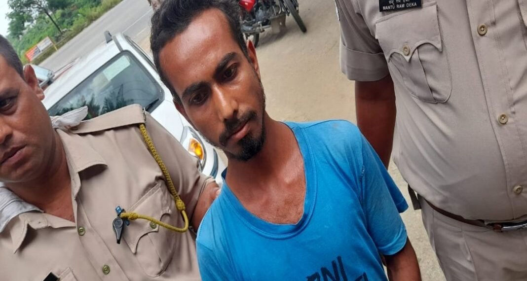 Video: ‘মদৰ নিচাত গমেই নাপালো কি কৰিলো’- কিশোৰীক ধৰ্ষণৰ চেষ্টা কৰা যুৱকৰ এই কথা…