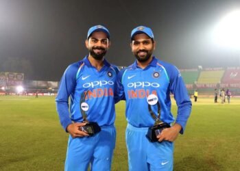 বিৰাট কোহলী নে ৰোহিত শৰ্মা! কোন হ’ব ভাৰতীয় ক্ৰিকেট দলৰ পৰৱৰ্তী অধিনায়ক? কৰিলে ঘোষণা!