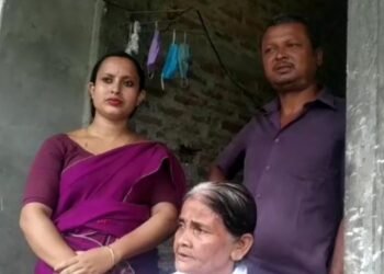 পুনৰ বিতৰ্কত! গাহৰি পালনৰ বাবে এটা পৰিয়ালক এঘৰীয়া কৰিলে শ্ৰী মন্ত শংকৰদেৱ সংঘই