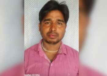 লজ্জাজনক! লম্পট পিতৃয়ে ধৰ্ষণ কৰিলে সতীয়া কন্যাক