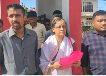 শৃংখল চলিহাক লগত লৈ সদৰ থানাত এজাহাৰ দাখিল ননী দেৱীৰ
