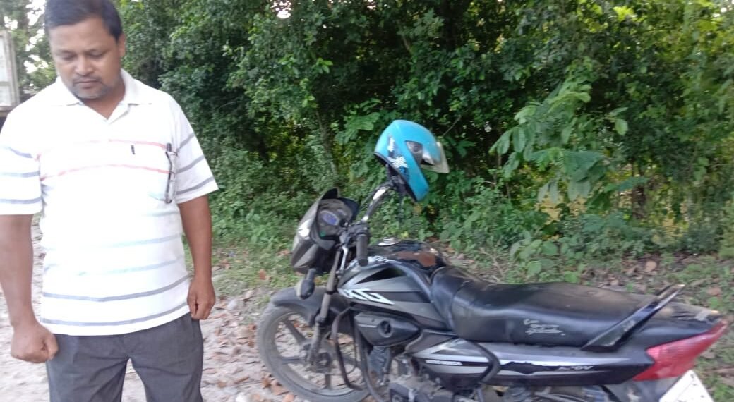 দিন-দুপৰতে CSP মালিকৰ পৰা ডকাইতৰ দলে লুটি লৈ গ’ল ২ লাখ