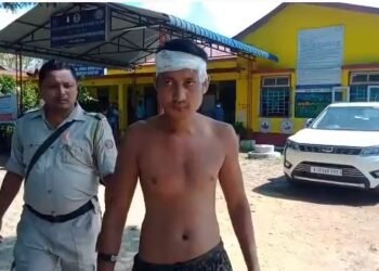 তিতাবৰত ওলাল ছাগলী চোৰ; ৰাইজে গছত বান্ধি দিলে উত্তম-মধ্যম