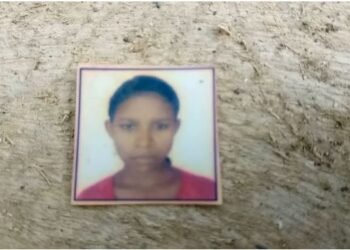 মহিলা আৰক্ষীৰ শাৰীৰিক অত্যাচাৰ বন কৰা কিশোৰীক; মৃত্যুৰ গৰাহলৈ দিলে ঠেলি