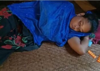 স্বাস্থ্য কৰ্মীৰ আজৱ কাণ্ড! এগৰাকী মহিলাক এদিনতে দিলে দুটাকৈ ভেকচিনৰ পালি