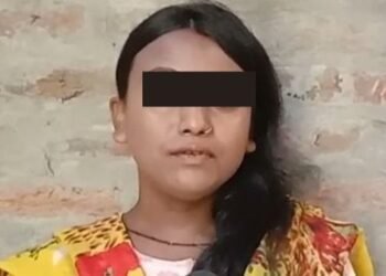 প্ৰথমে কৰ্মসংস্থাপনৰ প্ৰলোভন; পিছত বলপূৰ্বকভাৱে যুৱকৰ কৰোৱালে লিংগ পৰিবৰ্তন