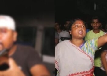 দুৰ্গাপূজাক লৈ হিন্দু-খ্ৰীষ্টিয়ান দুটা ফৈদৰ প্ৰচণ্ড মাৰপিট; ব্যৱহাৰ দা-লাঠি, চাওক VIDEO