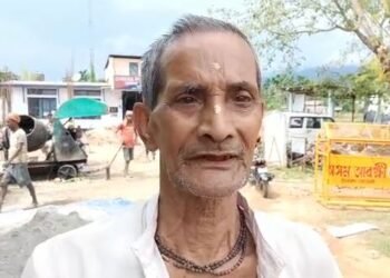 ডকাইতি কাণ্ডঃ চোকা অস্ত্ৰ দেখুৱাই বৃদ্ধৰ পৰা কাঢ়ি লৈ গ’ল ধন