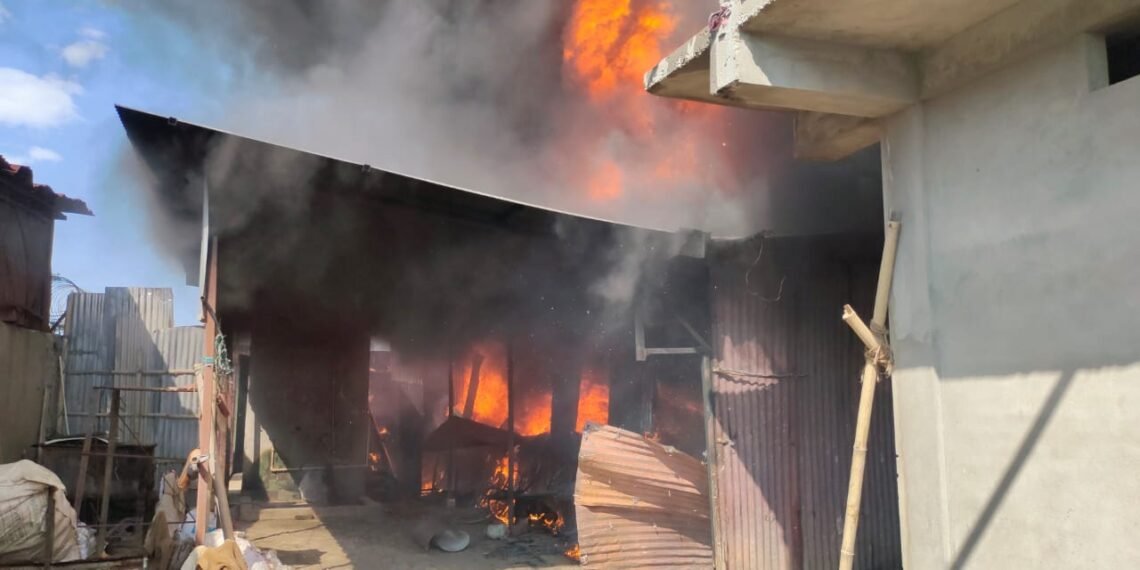 ভয়ংকৰ অগ্নিকাণ্ড; এবাৰ নহয়, দুবাৰ নহয়, চাৰিবাৰকৈ একেখন প্ৰতিষ্ঠানতে লাগিল জুই