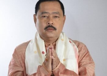 কংগ্ৰেছ আৰু লুৰীণজ্যোতি গগৈৰ Combination লাল চাহ আৰু পিঁয়াঁজৰ দৰেঃ ফনী তালুকদাৰ