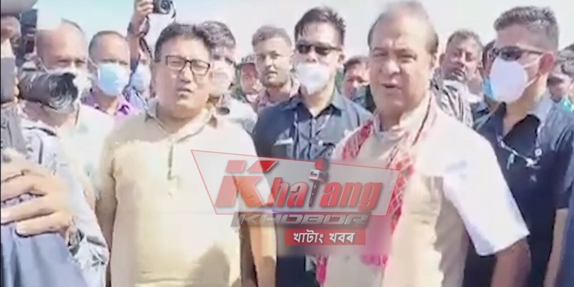 ‘দলং হোৱাৰ পিছত তঁহতে মোক খানা খুৱাব লাগিব’- তামুলপুৰত দলং হোৱাৰ প্ৰতিশ্ৰুতিৰে এই মন্তব্য হিমন্ত বিশ্ব শৰ্মাৰ