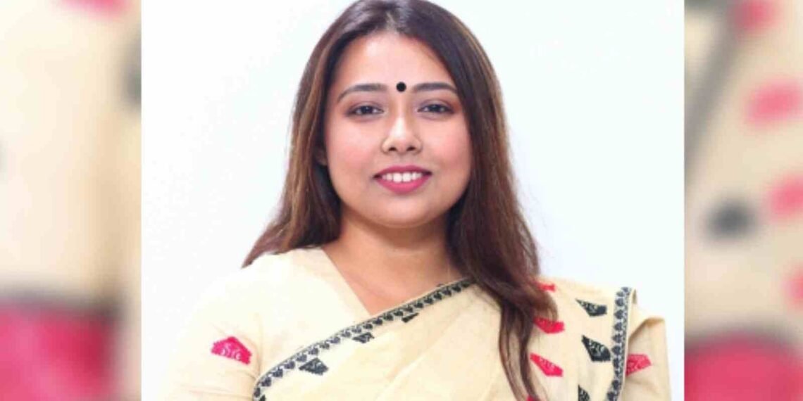 প্ৰাক্তন মন্ত্ৰী প্ৰয়াত অঞ্জন দত্তৰ জ্যেষ্ঠ জিয়ৰী অংকিতা দত্তক (Ankita Dutta) যুৱ কংগ্ৰেছৰ সভাপতিৰ দায়িত্ব
