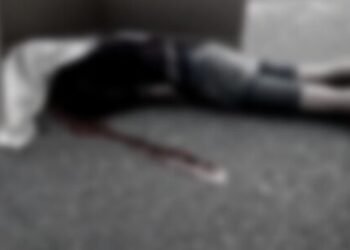 প্ৰথমে বাইক, দ্বিতীয়তে বলেৰ’ গাড়ী, অৱশেষত ট্ৰাকৰ তলত আহি আত্মহত্যা; থিতাতে ছিঙি পৰি ৰ’ল যুৱকৰ মুণ্ড
