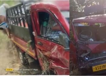 ভয়ংকৰ পথ দুৰ্ঘটনা; নিয়ন্ত্ৰণ হেৰুৱাই বাগৰি পৰিল মহিন্দ্ৰা মেক্সিম’ বাহন, বাহনতে ওলমি থাকিল মৃত লোক