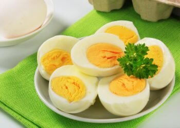 ‘১টা কণী গুণ অলেখ’: শীতকালত প্ৰতিদিনে খাওক সিজোৱা কণী; কিন্তু খোৱাৰ সময় লওক জানি…