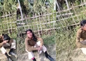 এপিনে সুৰাপায়ীৰ বিৰুদ্ধে কঠোৰ আৰক্ষী; আনপিনে দিন-দুপৰতে সুৰাপান কৰি নিচাত মাটিতে বহি পৰিছে মাতাল ‘মহিলা আৰক্ষী’