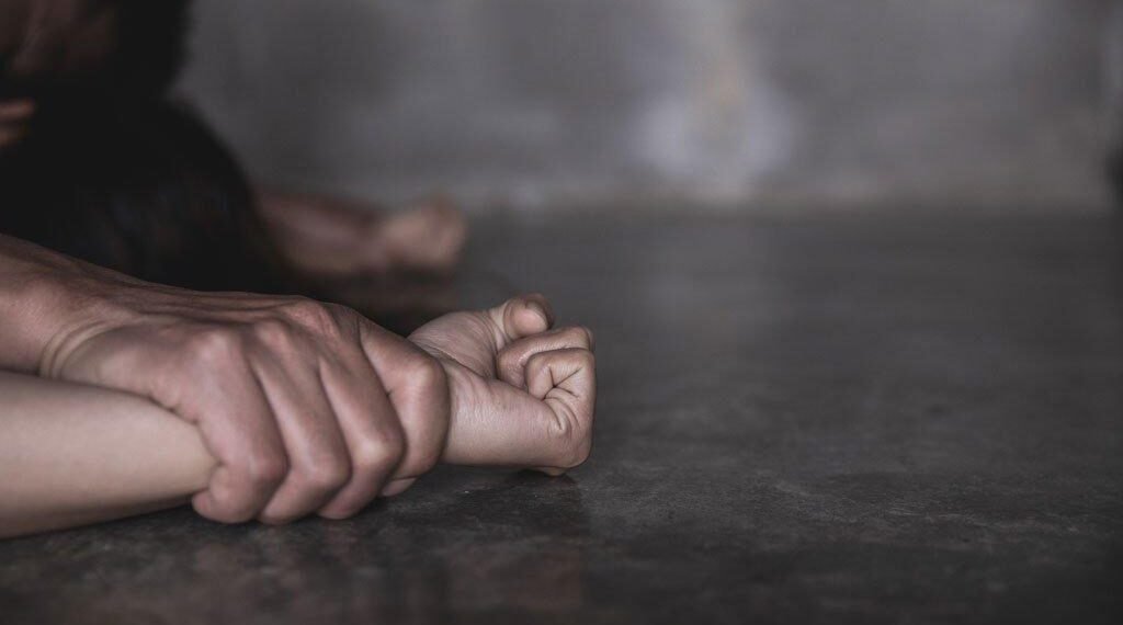 লজ্জাজনক! শাস্তিৰ নামত জীয়েকক কেইবামাহ ধৰি ধৰ্ষণ (Rape) কৰি আছিল পিতৃয়ে; স্কুলত এই কথা খোলোচা কৰিলে শিক্ষকে, মাত্ৰ জীয়েকৰ অপৰাধ আছিল…