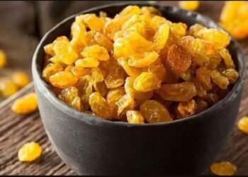 Health Tips: আপুনি কেনেদৰে খাই কিচমিচ (Raisins); আহক জানো খোৱাৰ সঠিক উপায়, পাব এই লাভ!