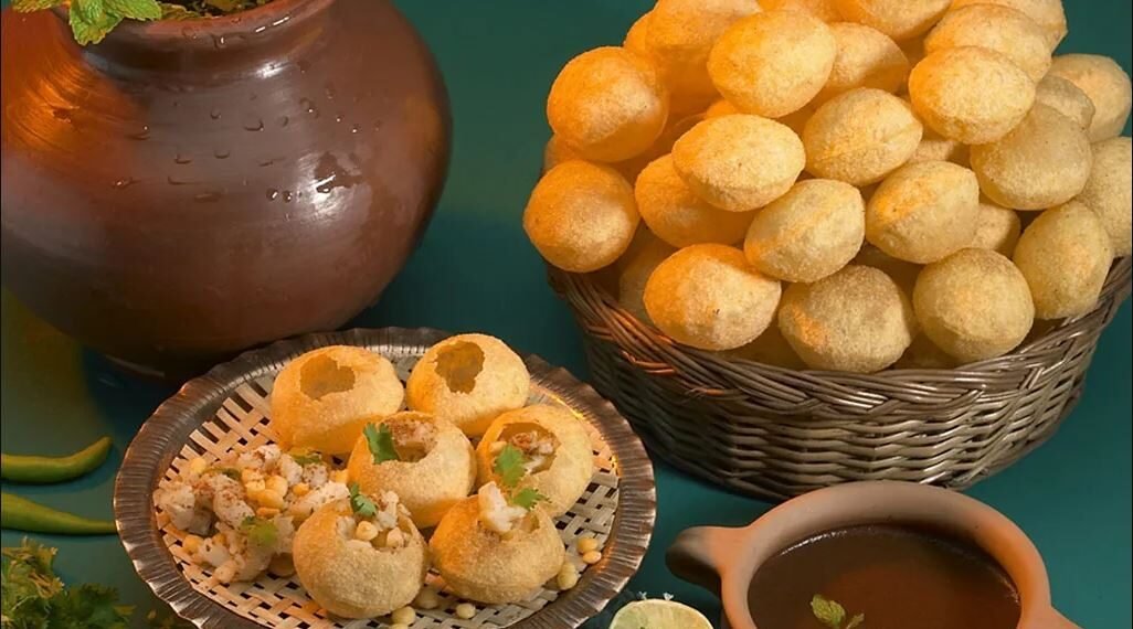 Food: ফুচকা খাই ভাল পায়নে? যদি ভাল পায় তেন্তে ভাল কথা, কাৰণ ফুচকাৰো আছে বহু লাভালাভ, কি কি আহক জানো…