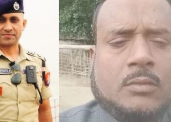 ‘আনন্দ মিশ্ৰ (Anand Mishra) আতংক আছিল; কিন্তু সেই আতংক সাধাৰণ ৰাইজৰ বাবে নহয়, সেই আতংক আছিল চোৰ-ডকাইতৰ বাবে’- আনন্দ মিশ্ৰক নগাঁৱৰ পৰা বদলি কৰাৰ পিছতে এগৰাকী নগাঁৱৰ লোকৰ প্ৰতিক্ৰিয়া