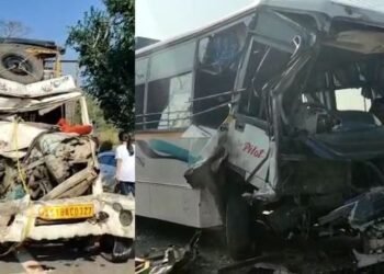 ভয়ংকৰ পথ দুৰ্ঘটনা; আলট্ৰা বাছ, ক্ৰেটা বাহন আৰু বলেৰ’ পিকআপৰ মাজত ভয়ংকৰ খুন্দা, অৰ্ধশতাধিক লোক আহত, চাওক Video