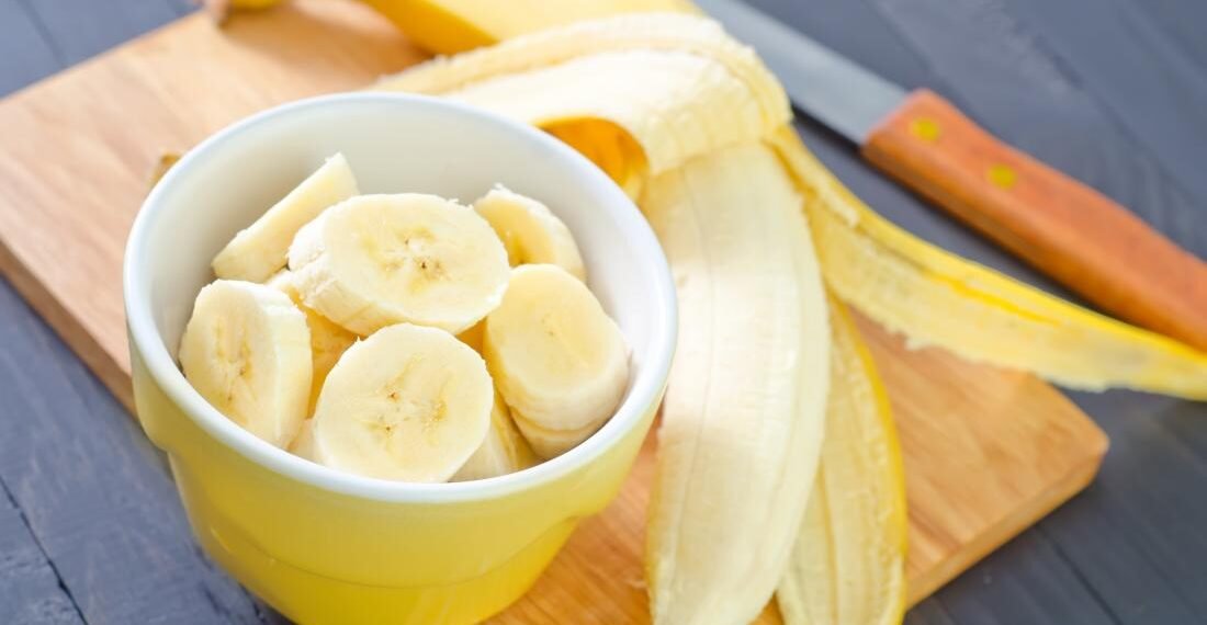 Health Tips: কলৰ বাকলি (Banana Peel)ৰ লাভালাভ জানিলে আপুনি আচৰিত হৈ উঠিব; আহক জানো কি কি?
