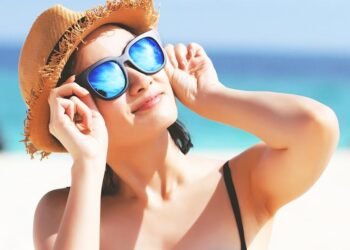 Health Tips: গ্ৰীষ্মকালত “Glowing Skin” পাবলৈ আহাৰত অন্তৰ্ভুক্ত কৰক এইবোৰ খাদ্য; আহক জানো কি কি?