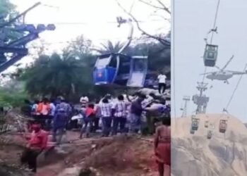 ভয়ংকৰ! ১২খন ৰোপৱে’ (Ropeway) ট্ৰলীৰ মাজত খুন্দা; দুৰ্ঘটনাত মৃত্যু ৩জনৰ, আহত বহুকেইজন, মন্দিৰলৈ যোৱা ৪৮ গৰাকী পৰ্যটক বৰ্তমানো আৱদ্ধ, বায়ু সেনাৰ হেলিকপ্তাৰেৰে উদ্ধাৰ অভিযান
