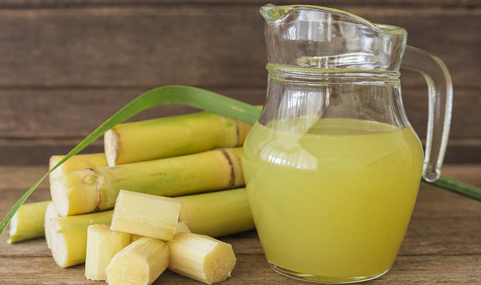 Health Tips: কুঁহিয়াৰৰ ৰস (Sugarcane Juice) স্বাস্থ্যৰ বাবে লাভজনক যদিও এইসকল লোকে ভুলতেও খাব নালাগে; নহ’লে লাভৰ সলনি হ’ব লোকচান, পিছে জানি লওক লোকচানবোৰ কি কি?