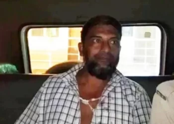 নিৰ্লজ্জ কাণ্ড! চতুৰ্থ শ্ৰেণীৰ ছাত্ৰীক যৌন নিৰ্যাতন (Sexual Harassment) গৃহ শিক্ষকৰ; ঘৰত কোনো নথকাৰ সুযোগ লৈ কৰিছিল এই কুকৰ্ম, শিক্ষকজনে নিজ মুখে স্বীকাৰো কৰে এই কাণ্ড কৰা বুলি, লগতে অনুৰোধো কৰে আৰক্ষীক নক’বলৈ