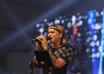 ‘শিক্ষা বস্তুটো মোৰ কাৰণে অলপ বেলেগ; কাৰণ মই BA পাছে কৰা নাই, কিন্তু মই ১২ হাজাৰ মান কিতাপ পঢ়িছো’- এনেকৈ কিয় ক’লে কণ্ঠশিল্পী জুবিন গাৰ্গে (Zubeen Garg)?