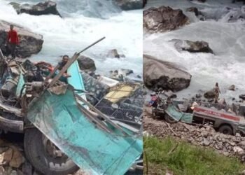 কৰুণ! স্বাধীনতা দিৱসৰ এদিন পিছতে শ্বহীদ হ’ল ৬জনকৈ ITBP জোৱান; অমৰনাথ যাত্ৰীৰ ডিউটি সম্পূৰ্ণ কৰি আহি থাকোতে ব্ৰেক ফেইল হৈ পাহাৰীয়া নৈত বাগৰি পৰে বাছ (Bus), বাছখনত আছিল ৩৯জন জোৱান