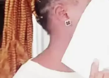 বৰঝাৰস্থ লোকপ্ৰিয় গোপীনাথ বৰদলৈ আন্ত:ৰাষ্ট্ৰীয় বিমান বন্দৰত আটক নাইজেৰিয়ান মহিলা ৷