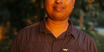 পখী বিশেষজ্ঞ আবিদুৰ ৰহমানলৈ সন্মানীয় বিলি অৰ্জন সিং মেম’ৰিয়েল বঁটা