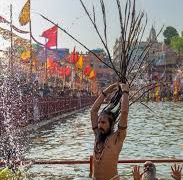 মহাকুম্ভৰ পৰা ৩লাখ কোটি টকা উপাৰ্জন কৰিলে উত্তৰ প্ৰদেশ চৰকাৰে…