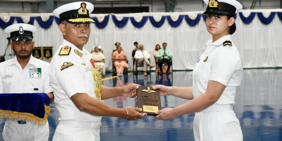ভাৰতীয় বায়ু সেনাৰ উপ লেফট্যানেন্ট আস্থা পুণিয়াই এতিয়াৰে পৰা উৰুৱাব যুজাঁৰু বিমান !!