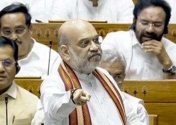 ১৩০ সংখ্যক সংবিধান সংশোধনী বিধেয়ক – প্ৰধানমন্ত্ৰী, মুখ্যমন্ত্ৰীকে ধৰি অন্যান্য মন্ত্ৰী যিয়েই যি কাৰণতে নহওঁক ৩০ দিনতকৈ অধিক কাৰাগাৰত থাকিবলগীয়া হলে তেওঁক মন্ত্ৰীত্বৰ পৰা অপসাৰণ কৰা হ’ব।